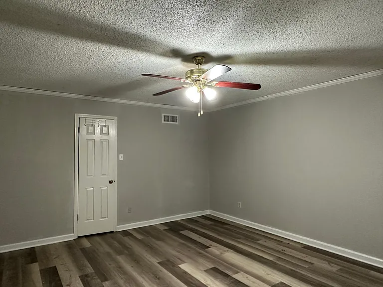 8588 Kettering Dr — Photo 13