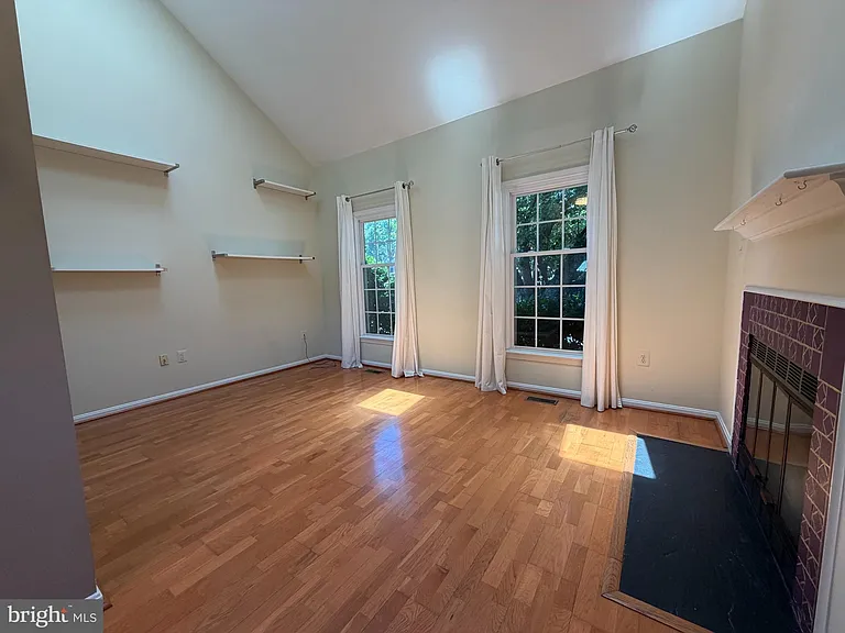 6501 Brick Hearth Ct — Photo 3