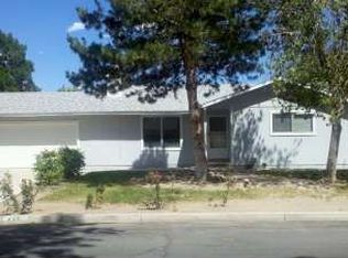 445 Spruce Dr, Fernley, NV 89408