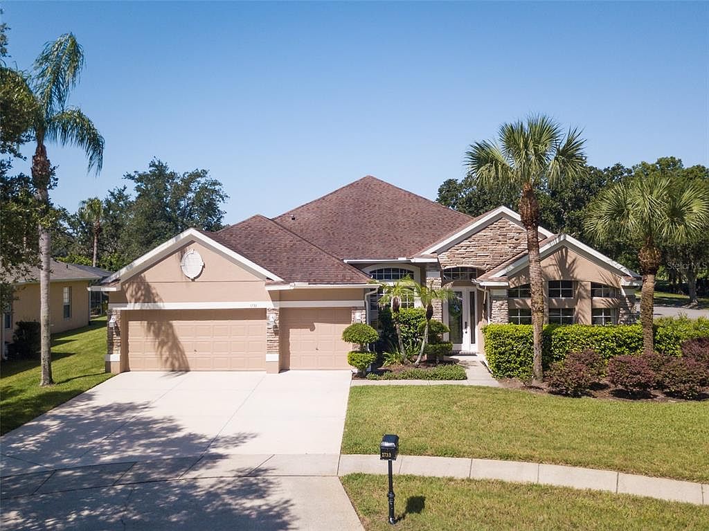 1733 BRIDGETS COURT — Kissimmee Bay Country Club