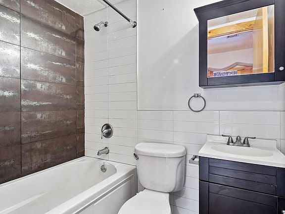 4th image of 600 Saint Marks Ave APT 4F