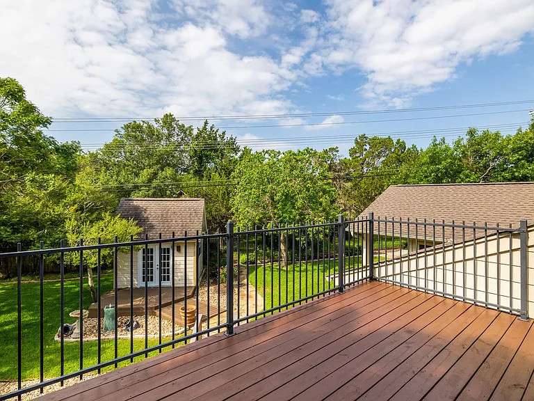 9900 Winding Oak Cir — Photo 31