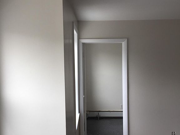 3rd image of 58 Boyd Ave #2