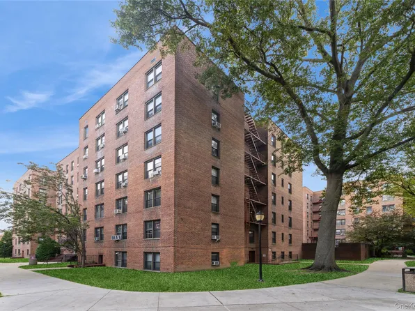 150-11 72nd Road #H4, Kew Garden Hills, NY 11367