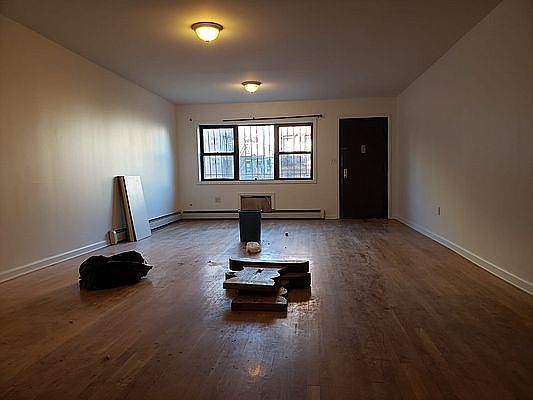 1st image of 704A Willoughby Ave #1