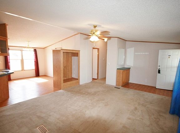 4th image of 3804 Weston St