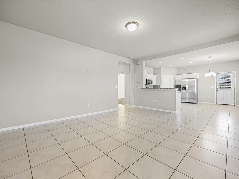 3103 Crystal Bend Dr — Photo 3