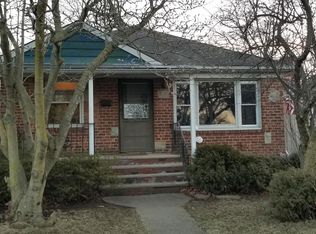 15736 22nd Ave, Whitestone, NY 11357