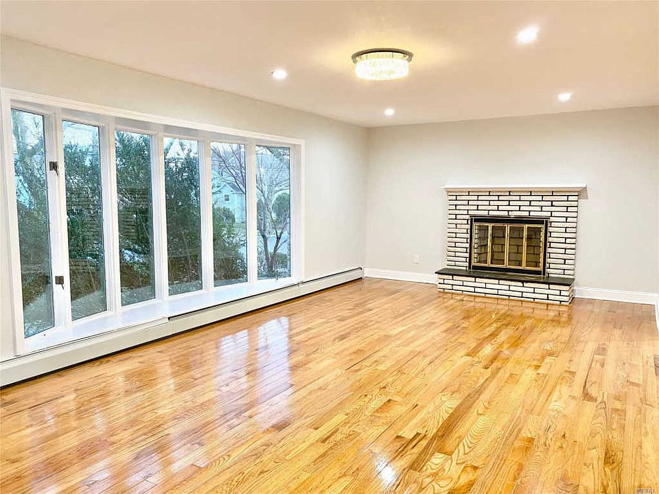 1st image of 108 Joan Ct #108
