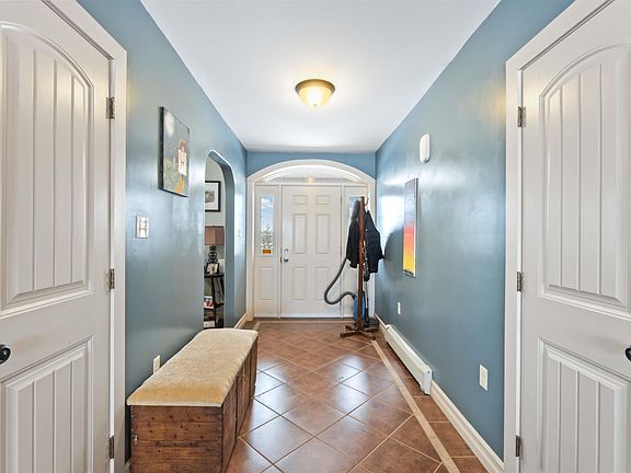 5th image of 1124 Steadman Rd