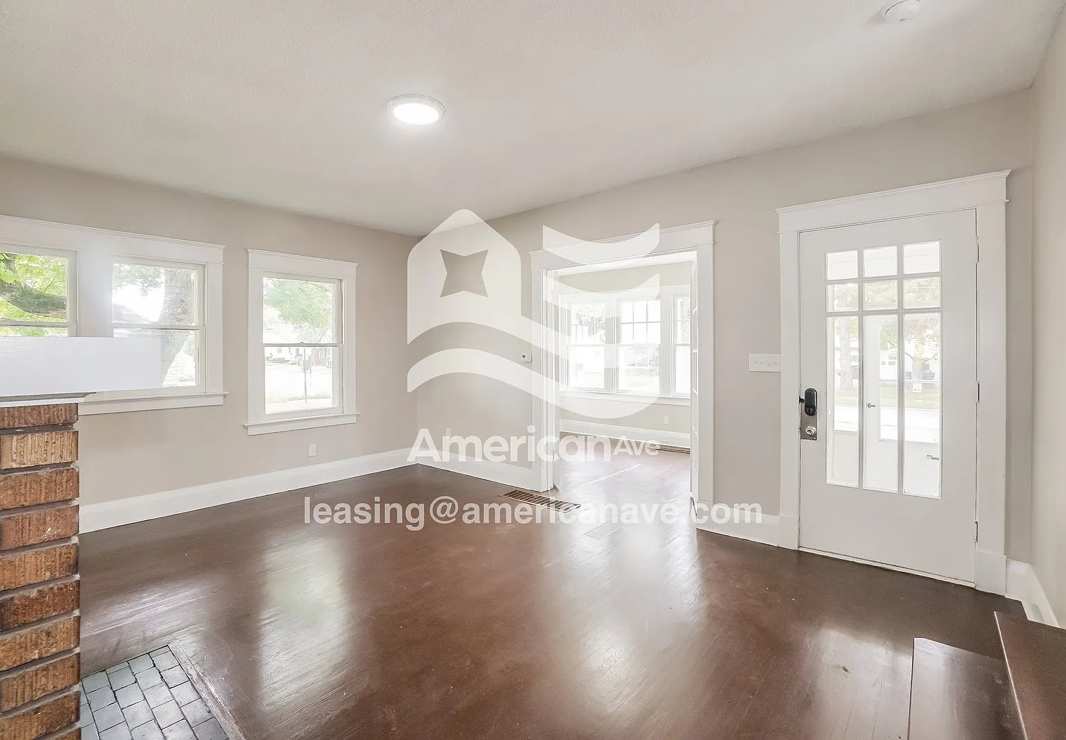 3 bed, 1.5 bath, 1533 sqft, $1,364 — Photo 3