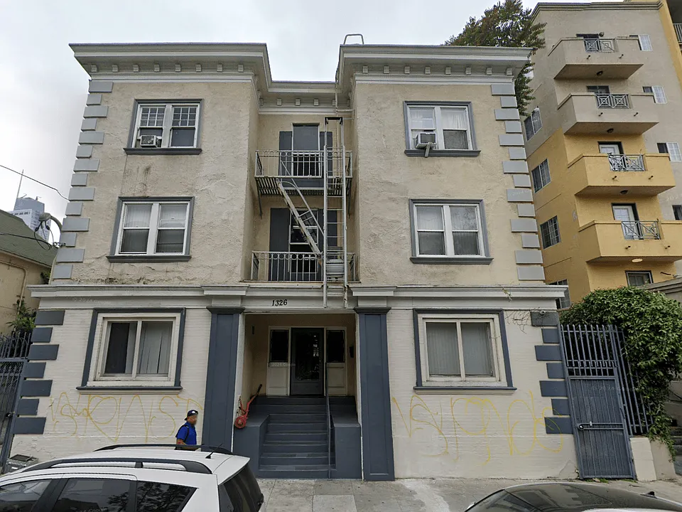 Building Photo 5