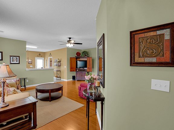 4th image of 258 Timbermill Dr