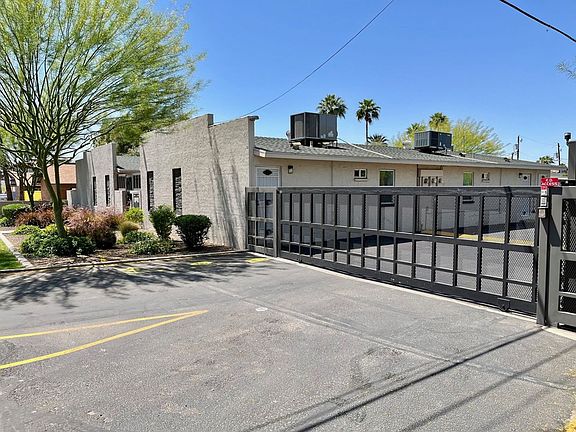3rd image of 3244 N 38th St #11