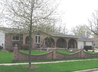 911 E Chicago St, Whitewater, WI 53190