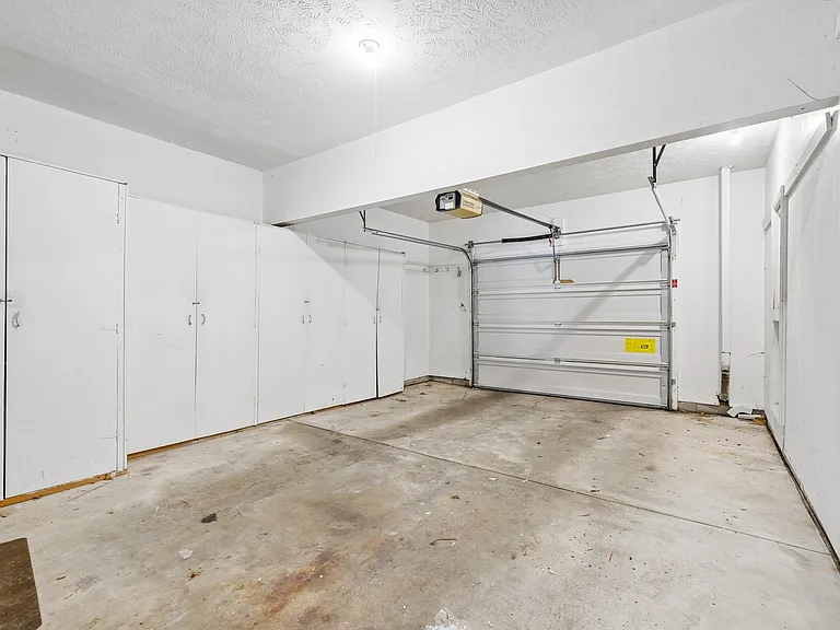 7541 Old Post Rd #14 — Photo 24