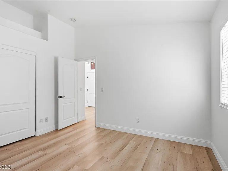 9717 High Alpine St — Photo 29