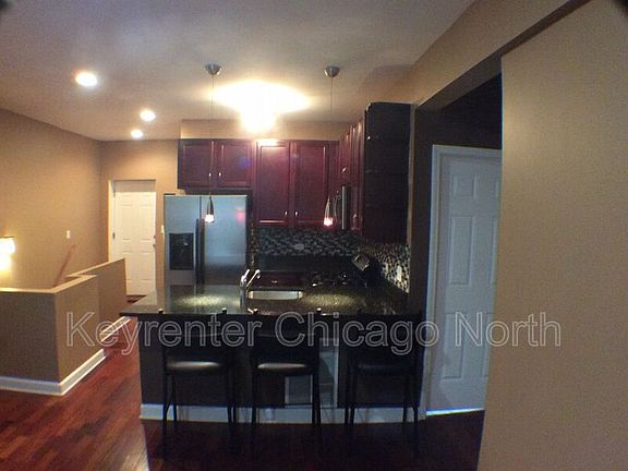 5th image of 3549 W Ainslie St #1R