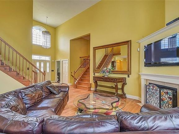 5th image of 5507 Golden Heights Dr