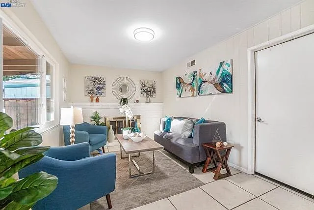 25557 Calaroga Ave — Photo 11