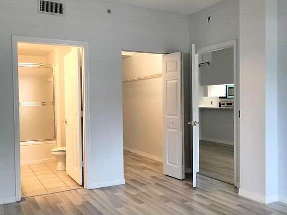 4th image of 2803 Sarento Place #111