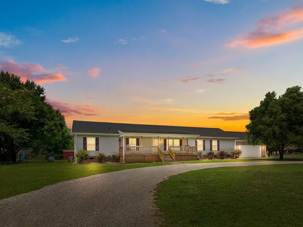 9242 Doles Rd, Ivor, VA 23866
