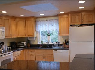 6 Summit Cir, Hyde Park, MA 02136