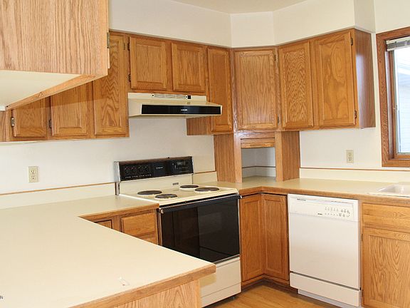 4th image of 346 Lamplighter Ln