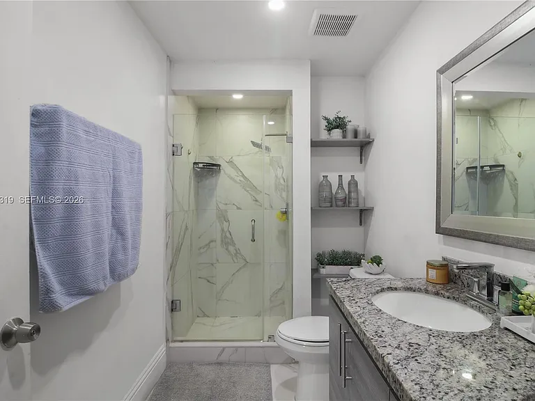 10135 SW 139th Pl — Photo 14