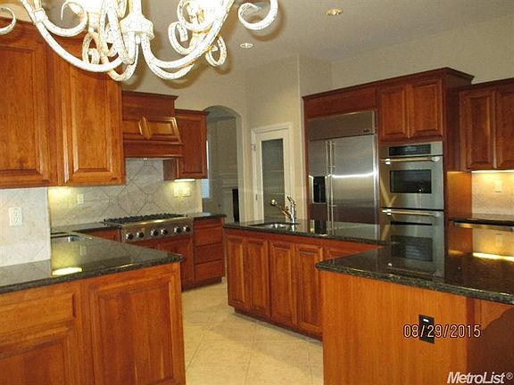 3rd image of 9755 Eagle Glen Way