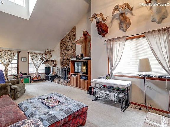 4th image of 14240 SW Fanno Creek Ct