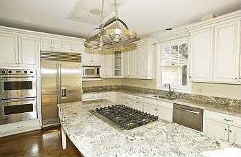 4th image of 9025 Holly Leaf Ln