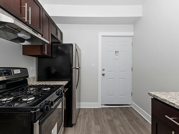 4th image of 6100-6108 S Eberhart Ave #6108-2W