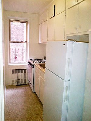 2nd image of 1600 Caton Ave APT 5B