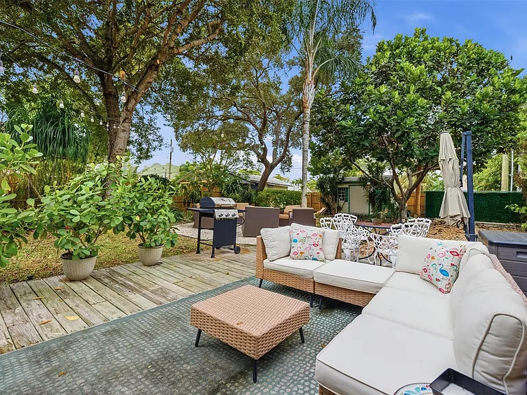 117 S Palmway — Photo 24
