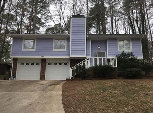 112 Leisure Ct, Cary, NC 27511