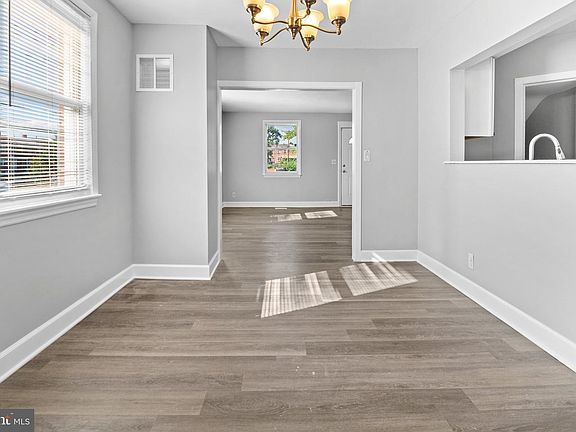 5th image of 1707 Pin Oak Rd