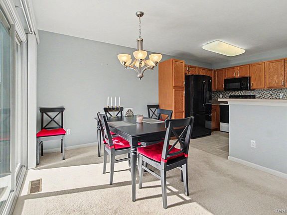 5th image of 24211 Chesapeake Cir