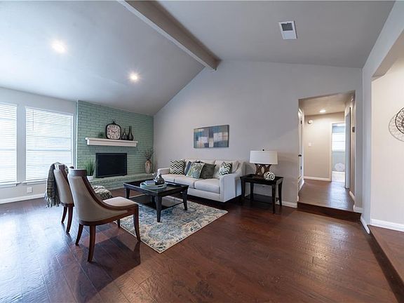 4th image of 1906 Leighton Dr