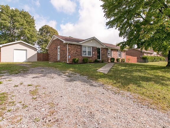 3rd image of 515 Cheatham Dr
