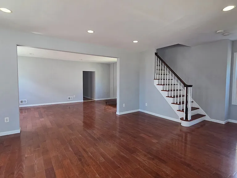 96 Westside Ave — Photo 15