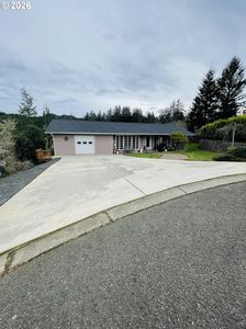922 Fern Pl, Reedsport, OR, 97467