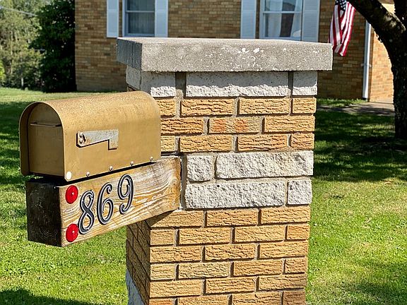 3rd image of 869 Jenkins Ln