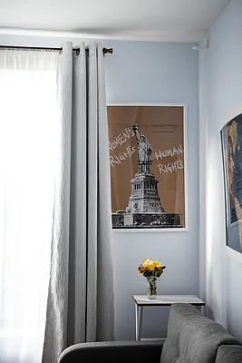 Sold by Compass | media 17