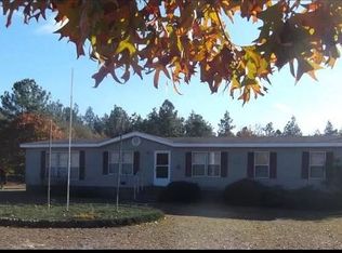 135 Stonewall Ct, Parkton, NC 28371
