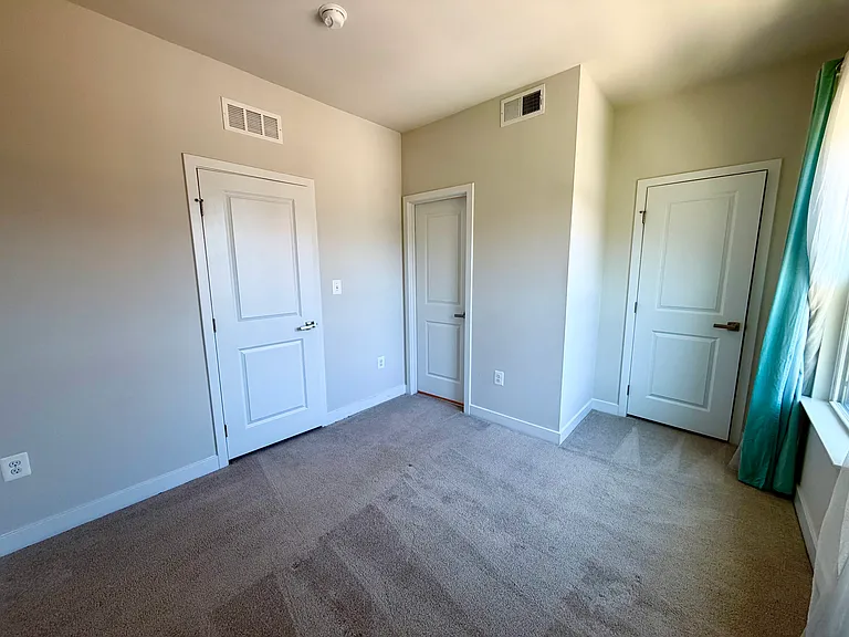 2807 Lewis Ave — Photo 13