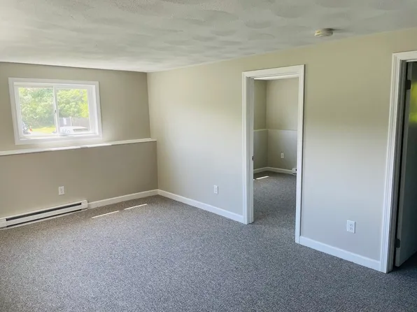 159 South St APT 2, Plymouth, MA 02360