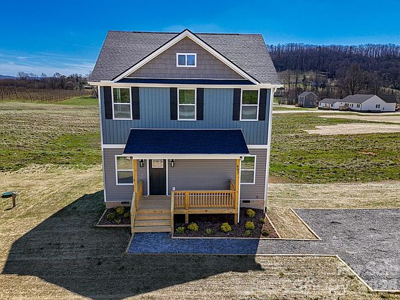 3rd image of 497 Waters Rd