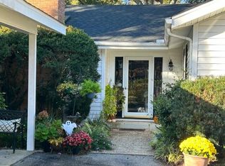 407 Santee Dr, Santee, SC 29142