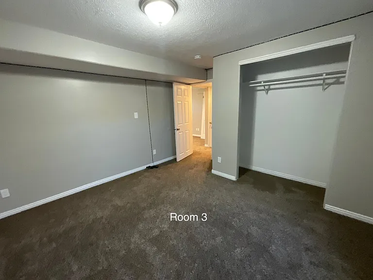 1062 E Waddell St #B — Photo 19
